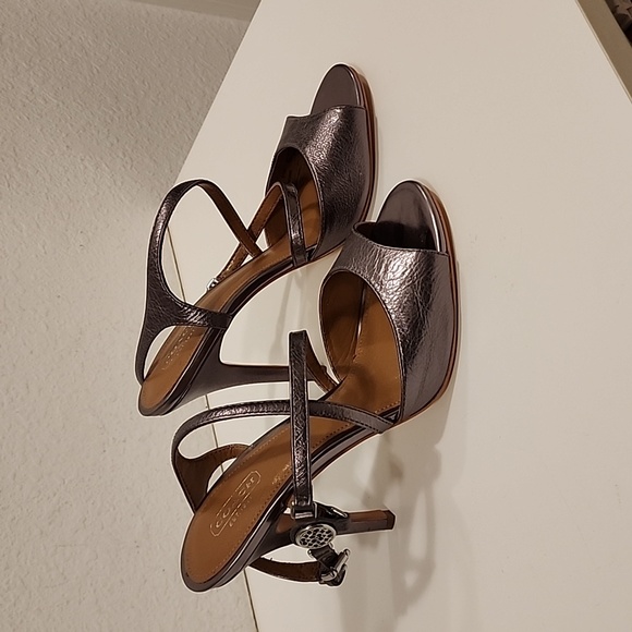 Coach heels - Picture 3 of 4